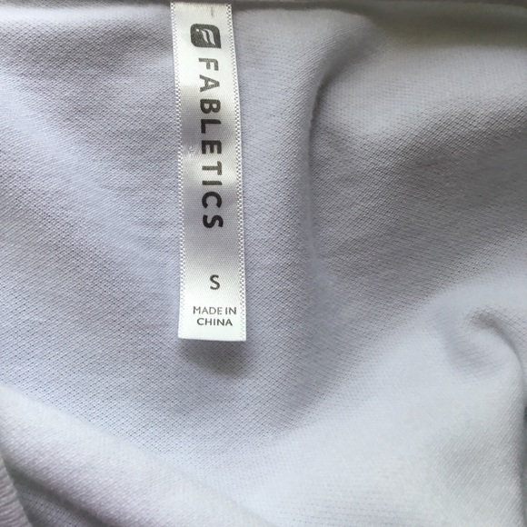 Fabletics white tank top with snap buttons - Picture 7 of 7